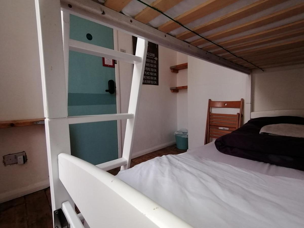 Seadragon Backpackers Ostello Hove Esterno foto